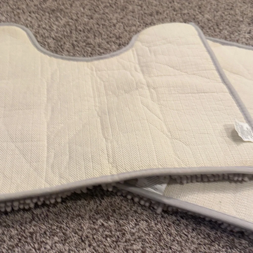 Gray NOODLE Bath Mat Set
